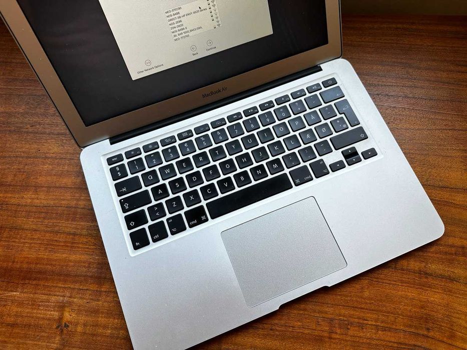 Macbook Air 1466 (unibody, 2015)