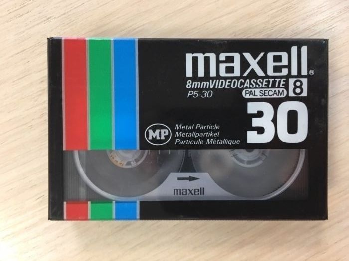 Кассета формата video 8 Maxell