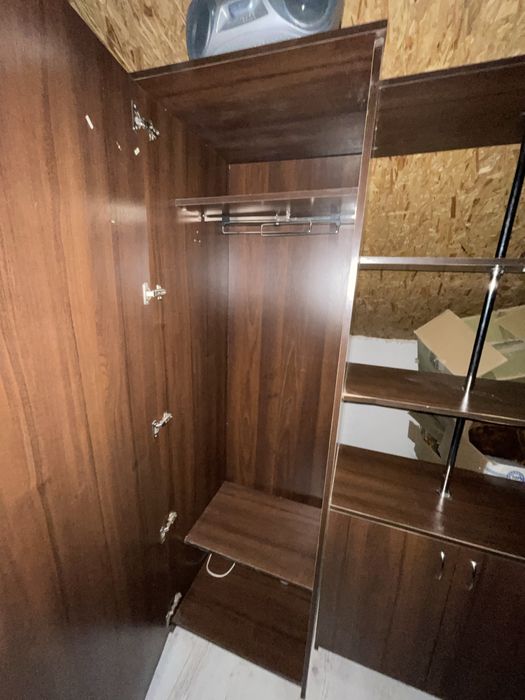 Продам шафу в прихожу або офіс