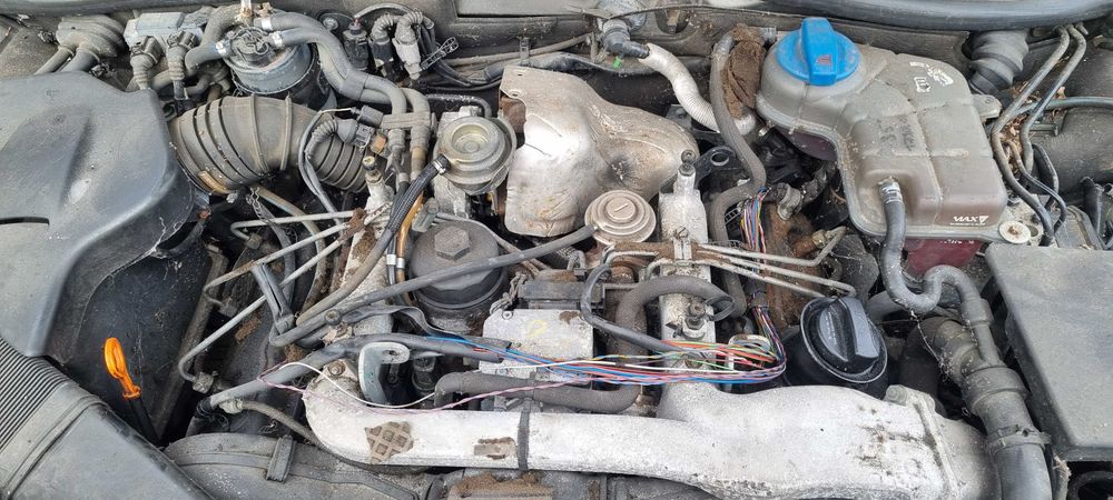 Audi A6 C5  Lift  silnik 2.5  V6 Tdi 163 km