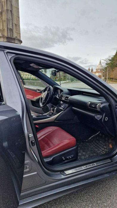 Lexus IS300h F Sport 2014