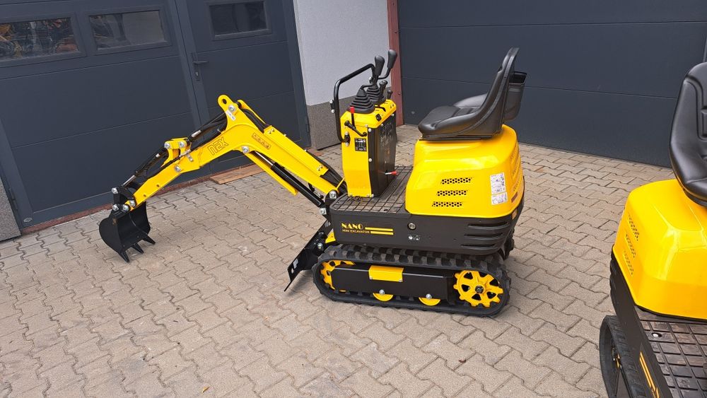 Minikoparka Nex Nano, 562kg, 2025.