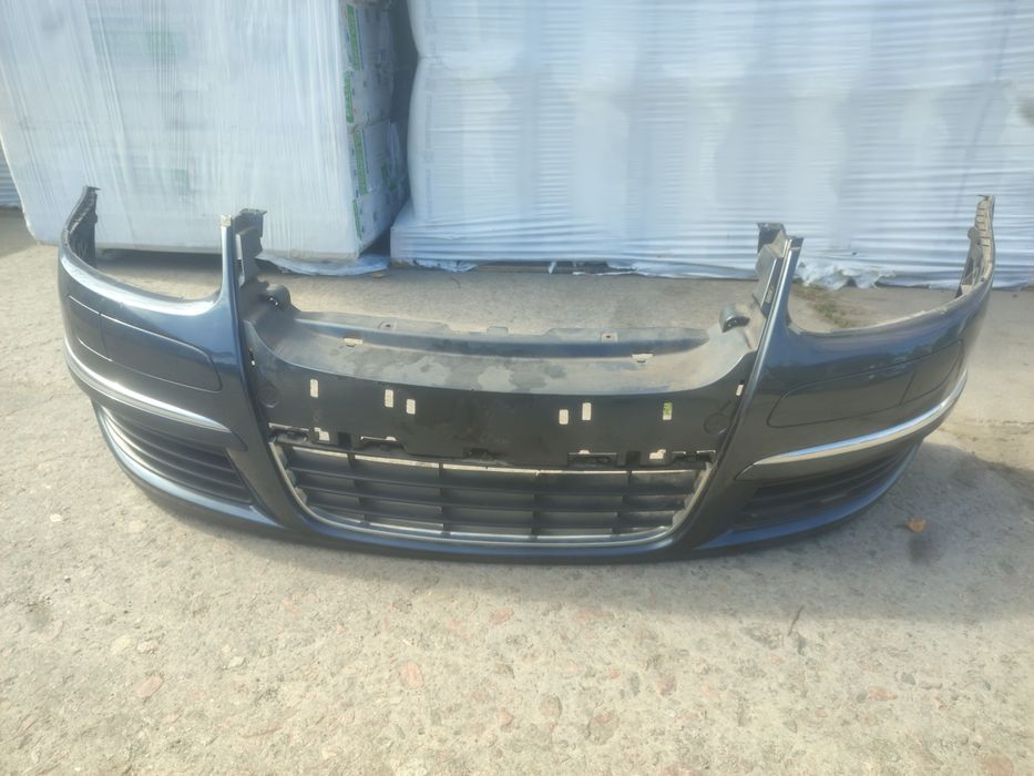 Бампер передній Фольксваген гольф 5 універсал LC5F