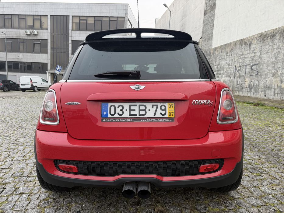 Mini cooper S com Kit Original JCW instalado!