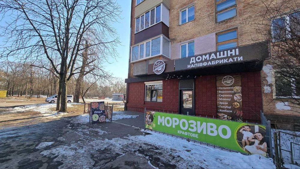 Оренда комерційного фасадного приміщення 84м2