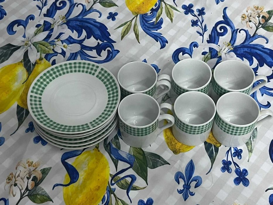 Conjunto de 6 Chávenas com Pires – Fine Porcelain (Porcelana Fina)