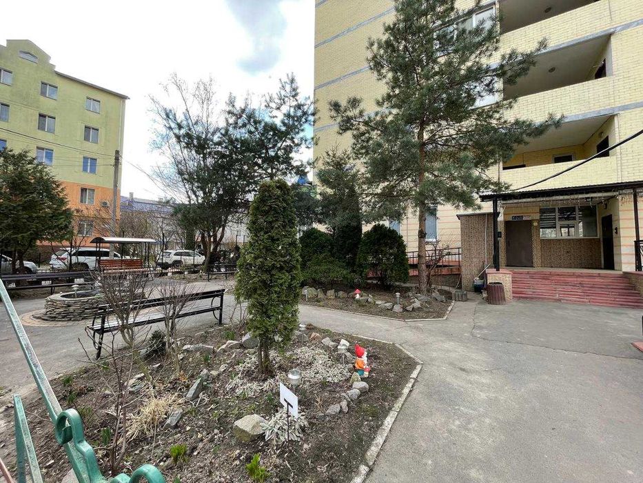 Чотирикімнатна квартира на Поділлі