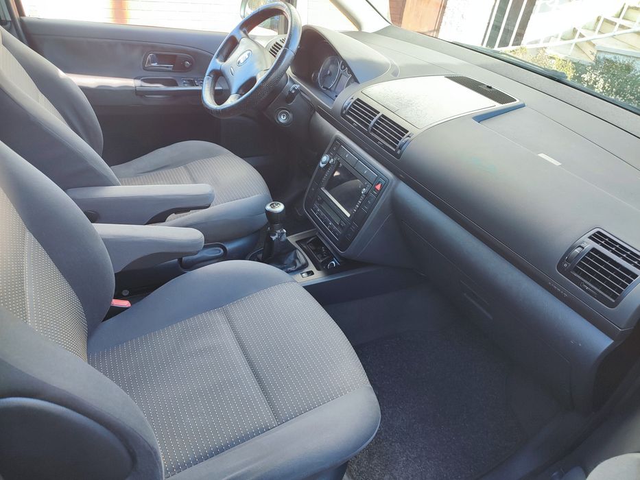 SEAT Alhambra 2.0 TDI (140 cv) — Excelente estado, muito bem equipada