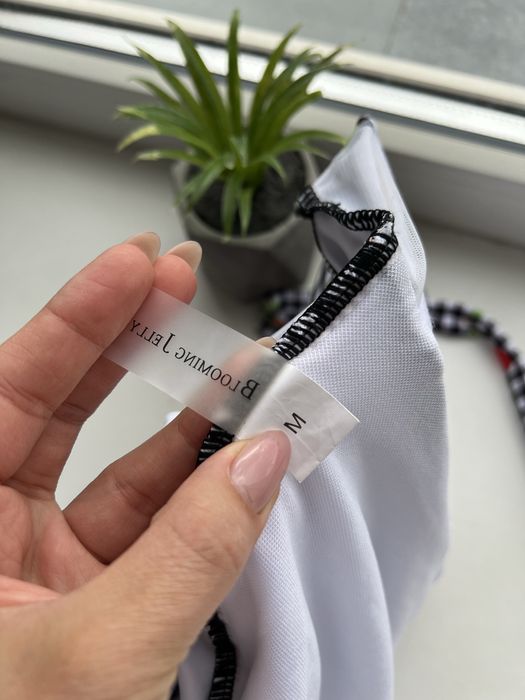 Новий суцільний купальник спільний злитний якісний