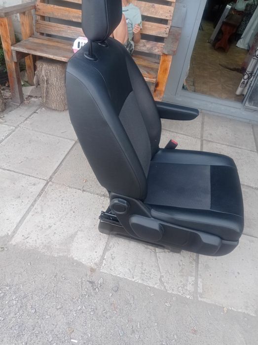 Сидіння Пежо Експерт