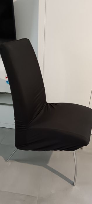 Cadeiras de sala cor preta  em napa