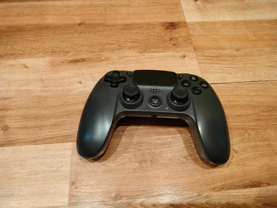 Konsola PlayStation 4, PS4