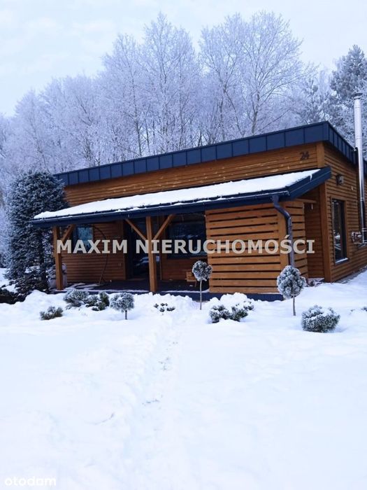 Przytulny kompaktowy dom z dużym ogrodem