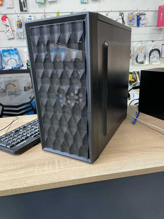 Продам системний блок в комплекті з монітором