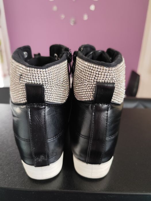 Sneakersy z cyrkoniami rozm 39
