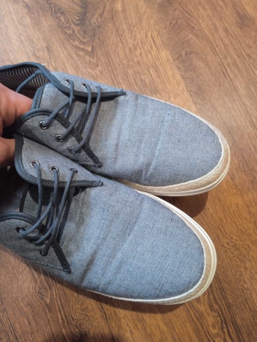 Продам чоловічі кеди бренду River Island