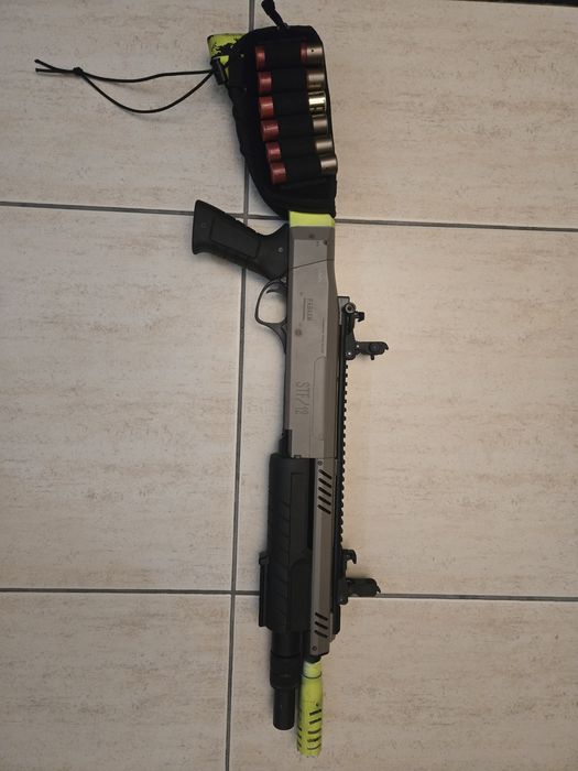 Réplica shotgun Fabarm profissional SFT-12