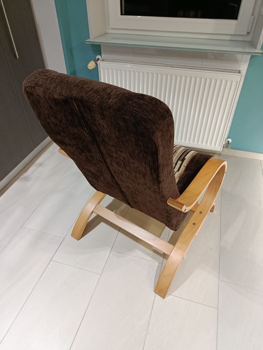 Fotel drewniany bujany