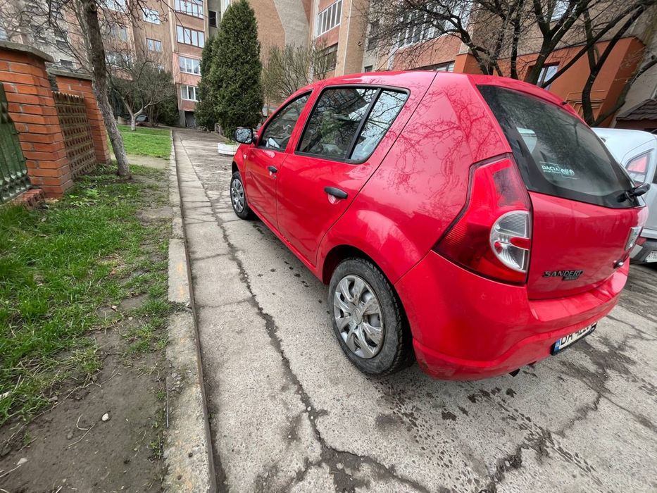 Авто Dacia Sandero 2009