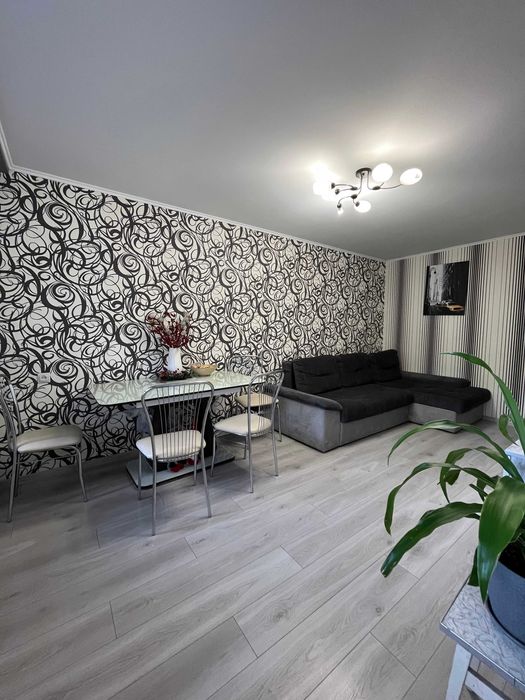 Продається простора 3-на квартира з ремонтом 62м2, р-н Соборності LD