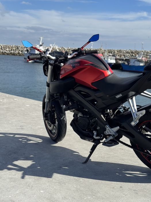 Yamaha MT-125 Vermelha