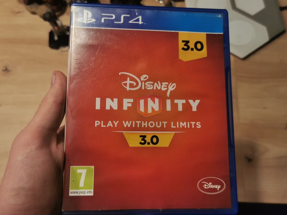 Gra disney infinity na ps4 z dodatkami