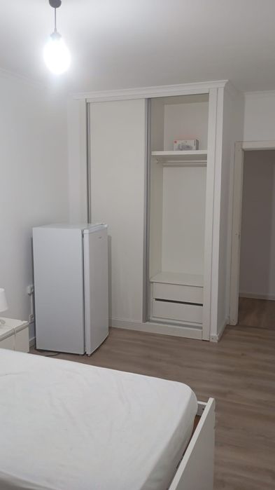 Quarto para arrendar