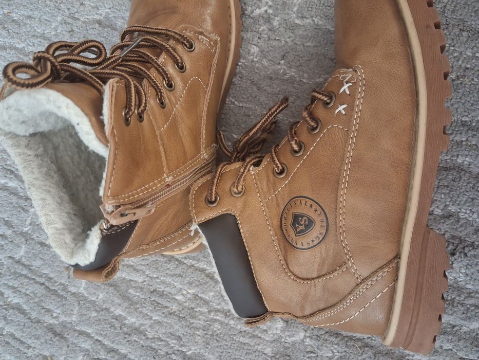 Buty ocieplane dla chlopca 32