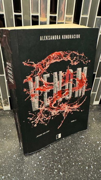 Aleksandra Kondraciuk Venom tom 1