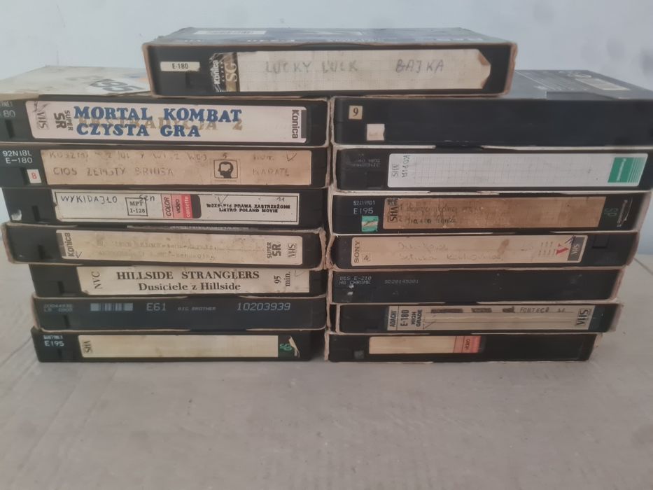 Zestaw kaset 15sztuk vhs