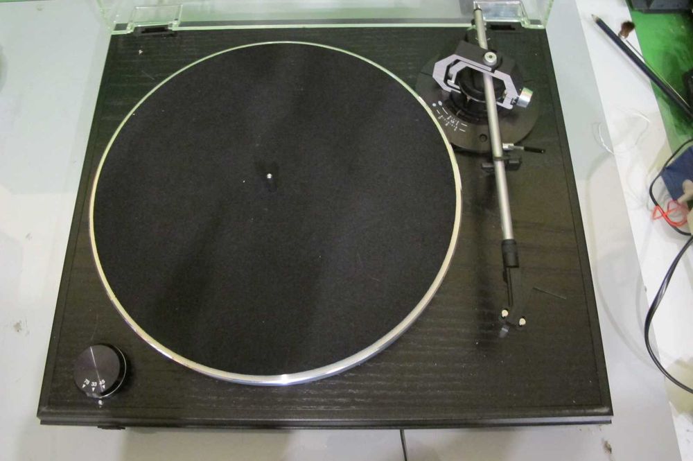 Gramofon DUAL CS 750