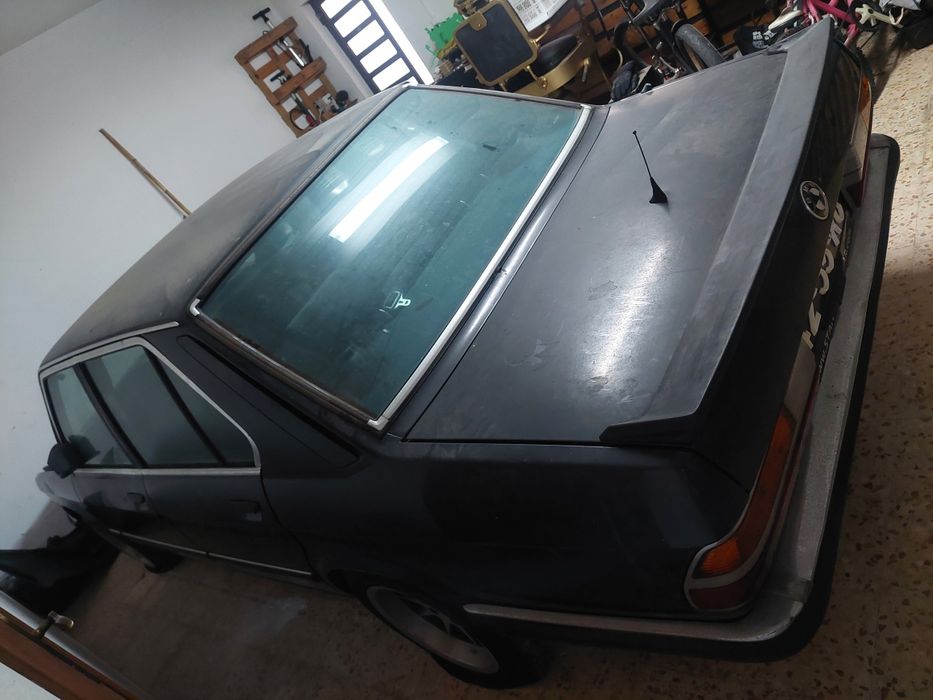 Bmw 520, E28 (1988)