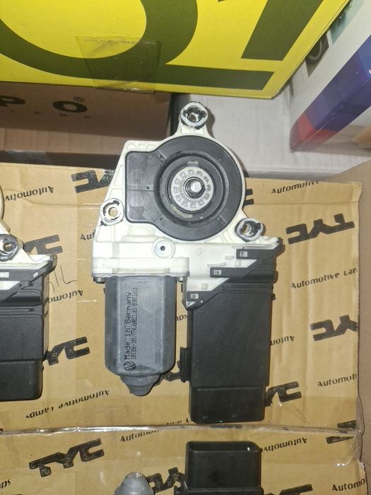 Elevadores vidros e fechaduras VW Golf 4/Bora