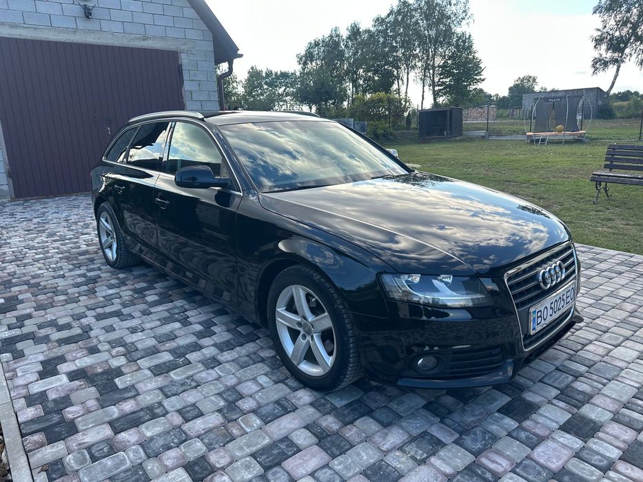 Продам автомобіль Audi A4