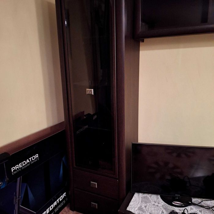 Brązowy zestaw mebli do salonu