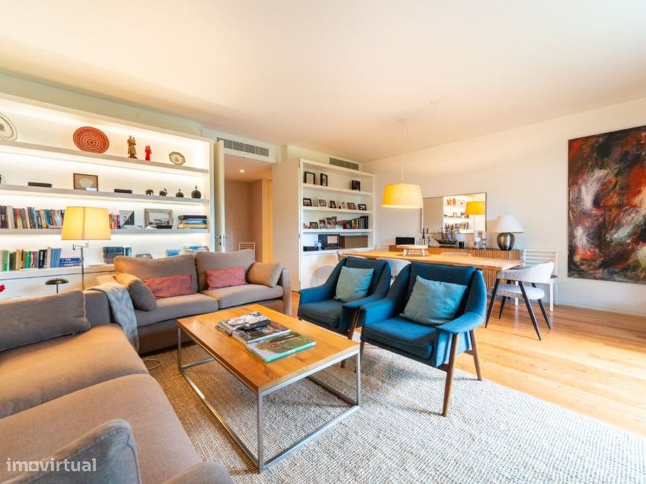 Apartamento T2 de Luxo com Jardim Privativo no Restelo, inserido em...