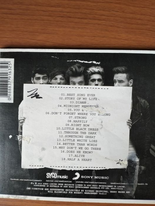 CD One Direction Midnight Memories'444911261446328322