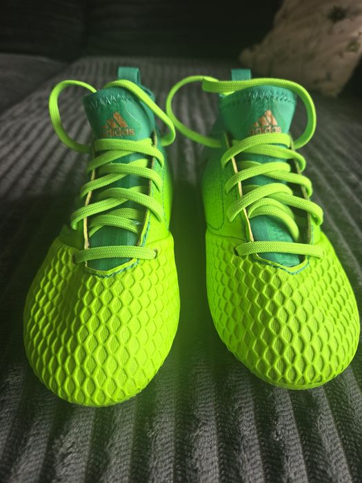 korki piłkarskie chłopięce Adidas rozm. 30