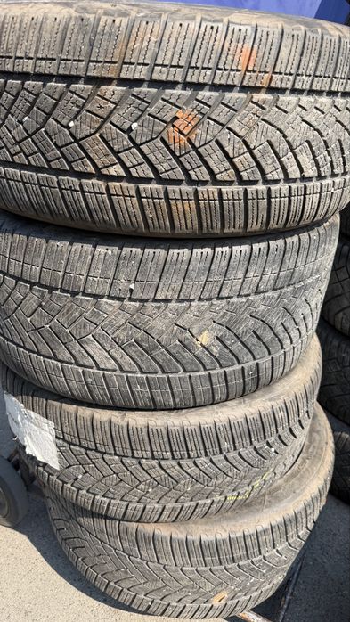 285/40/20-245/45/20 Goodyear Ultra Grip Perfomance