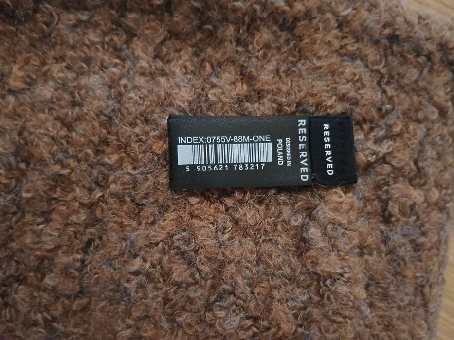 Nowa czapka Reserved