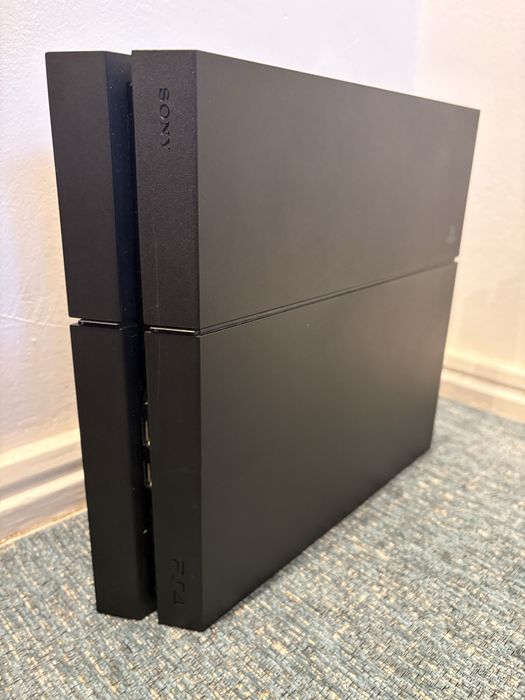 PlayStation 4 Slim + 6 Jogos | Excelente Estado | Sem Comandos