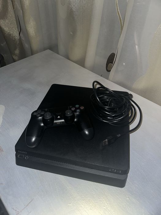 PlayStation 4 Slim на 1т памʼяті