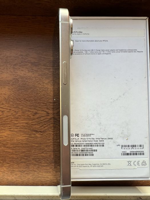 Продам Айфон 15 про Макс IPhone 15 PRO MAX