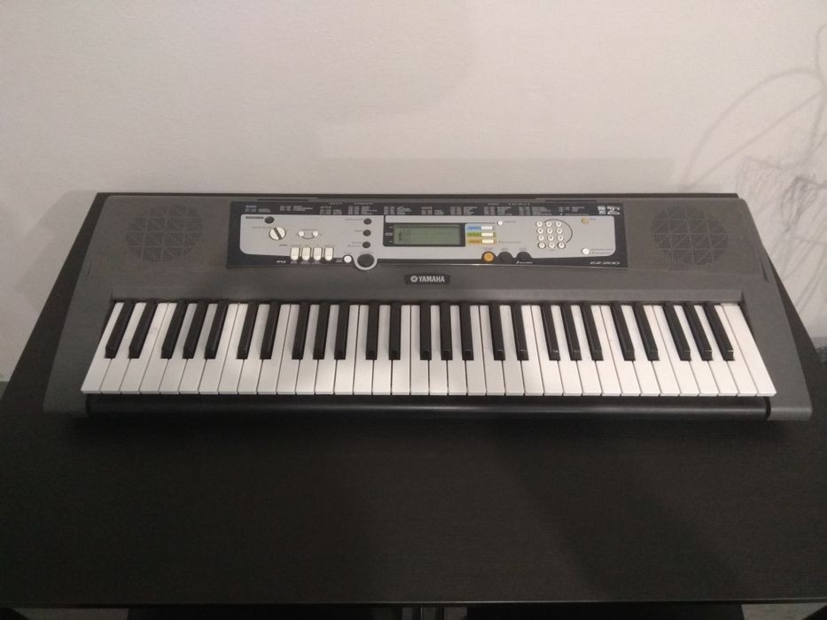 Teclado yamaha 61 teclas