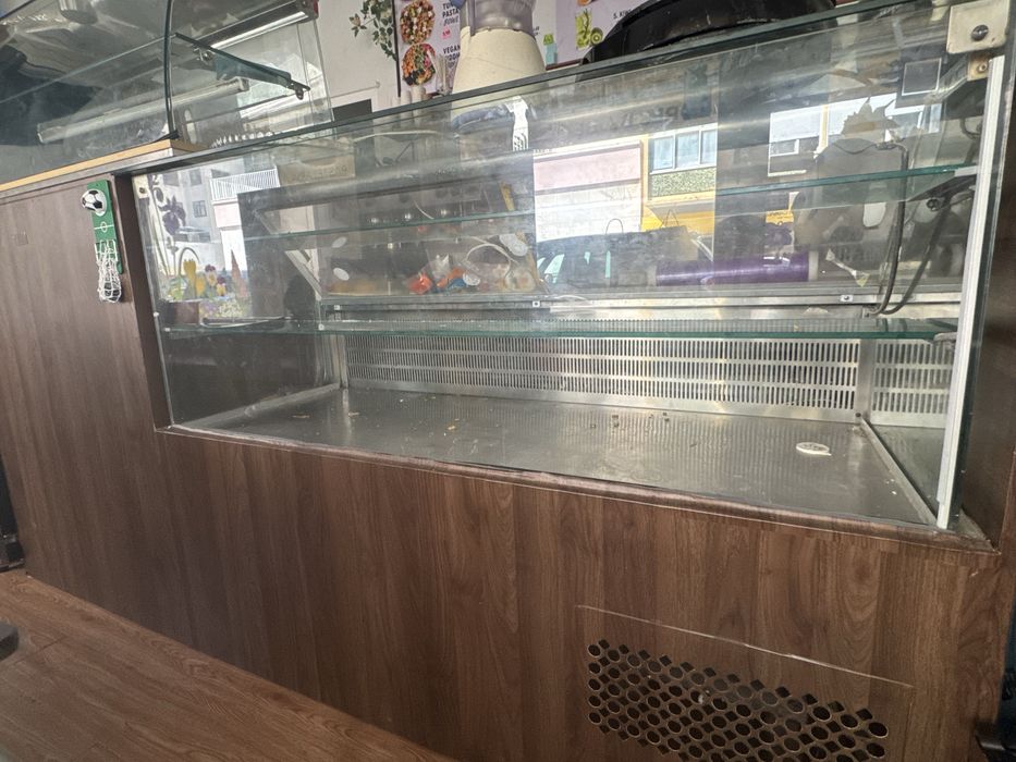 Vitrine Refrigerada Comercial / Balcão Expositor em Inox e Vidro