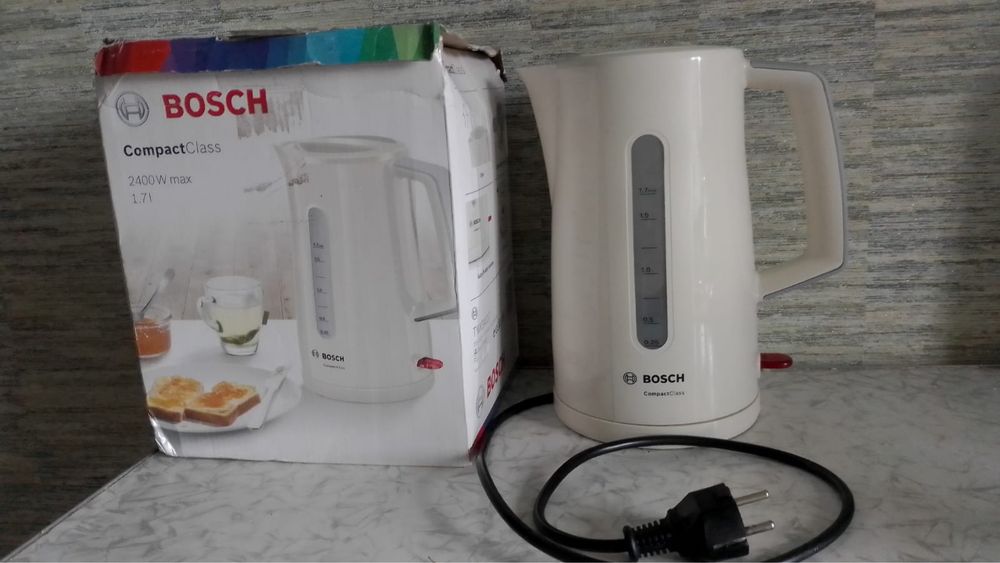 Чайник Bosch TWK3A017