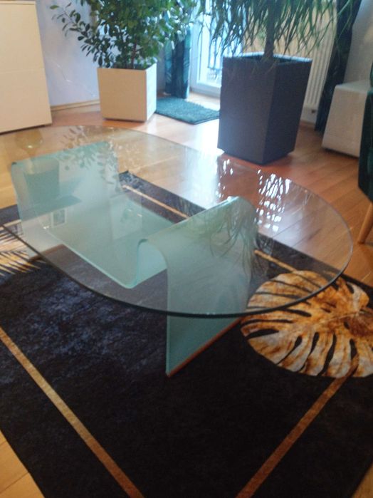 Szklany stolik kawowy