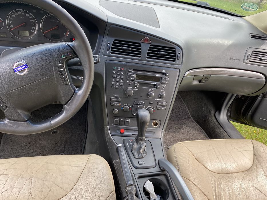 Volvo XC70 2004рік