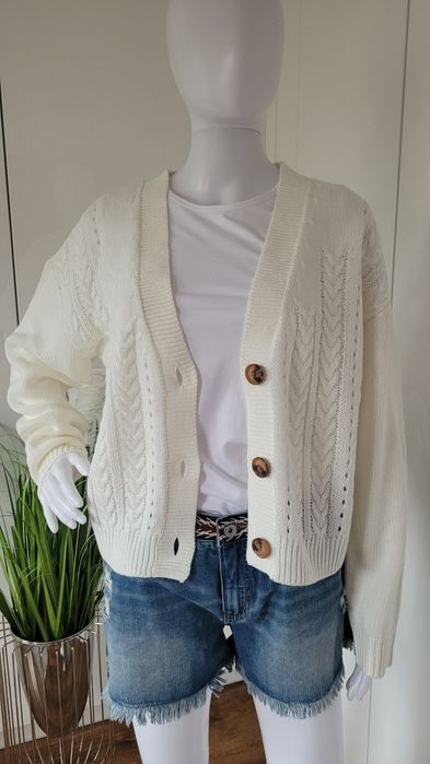 Kardigan damski krótki rozpinany ecru śmietankowy S/M/L