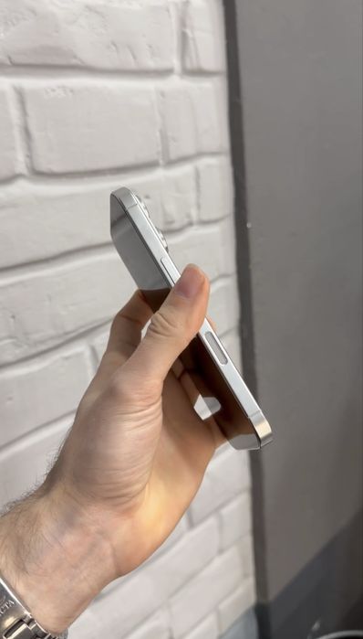 Iphone 16 pro 128GB White Titanium, гарантія від магазину 3 міс